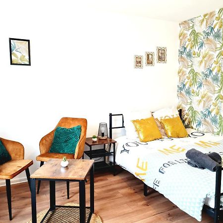 Apartamento Le Petit Charmeur, Parking, Wifi, Gare Flers  Exterior foto