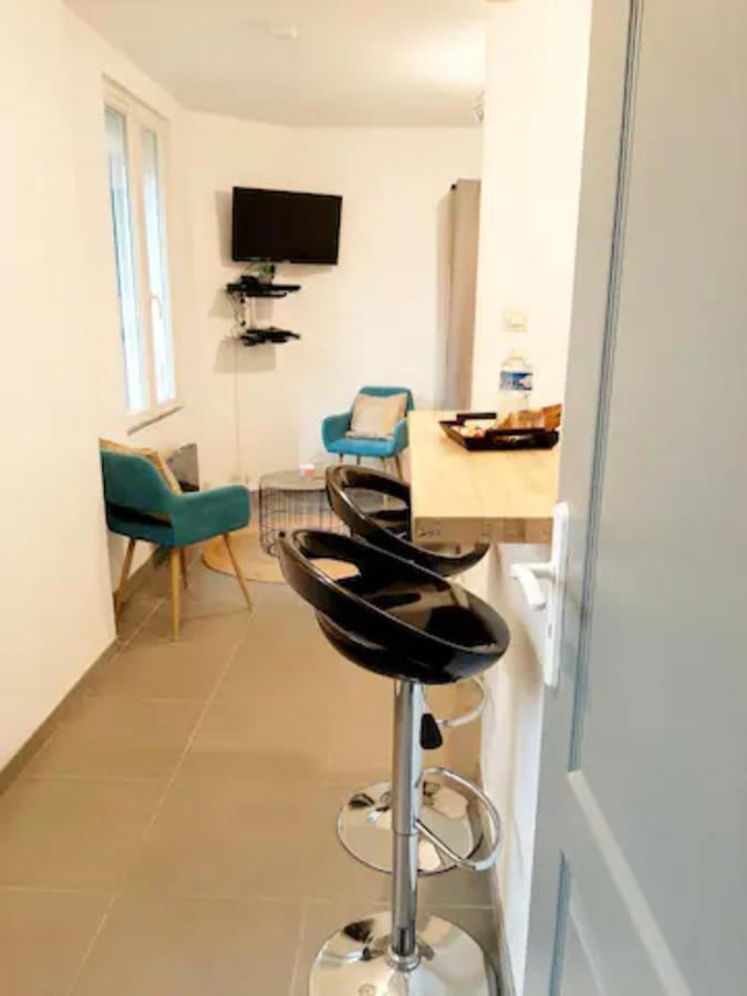 Apartamento Le Petit Charmeur, Parking, Wifi, Gare Flers  Exterior foto