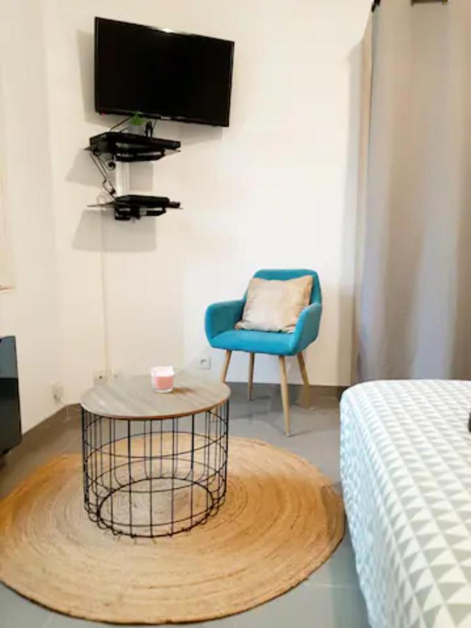 Apartamento Le Petit Charmeur, Parking, Wifi, Gare Flers  Exterior foto
